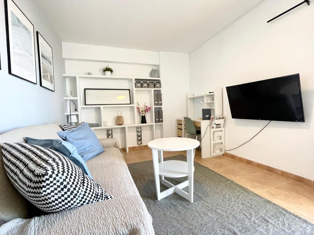 Beachfront Apartment With Ocean Views Los Cristianos  Exterior foto