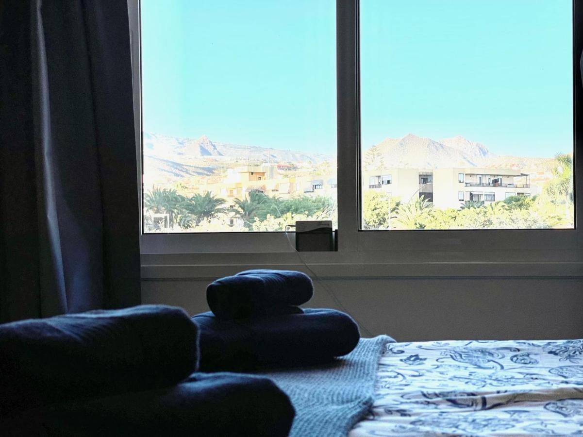 Beachfront Apartment With Ocean Views Los Cristianos  Exterior foto