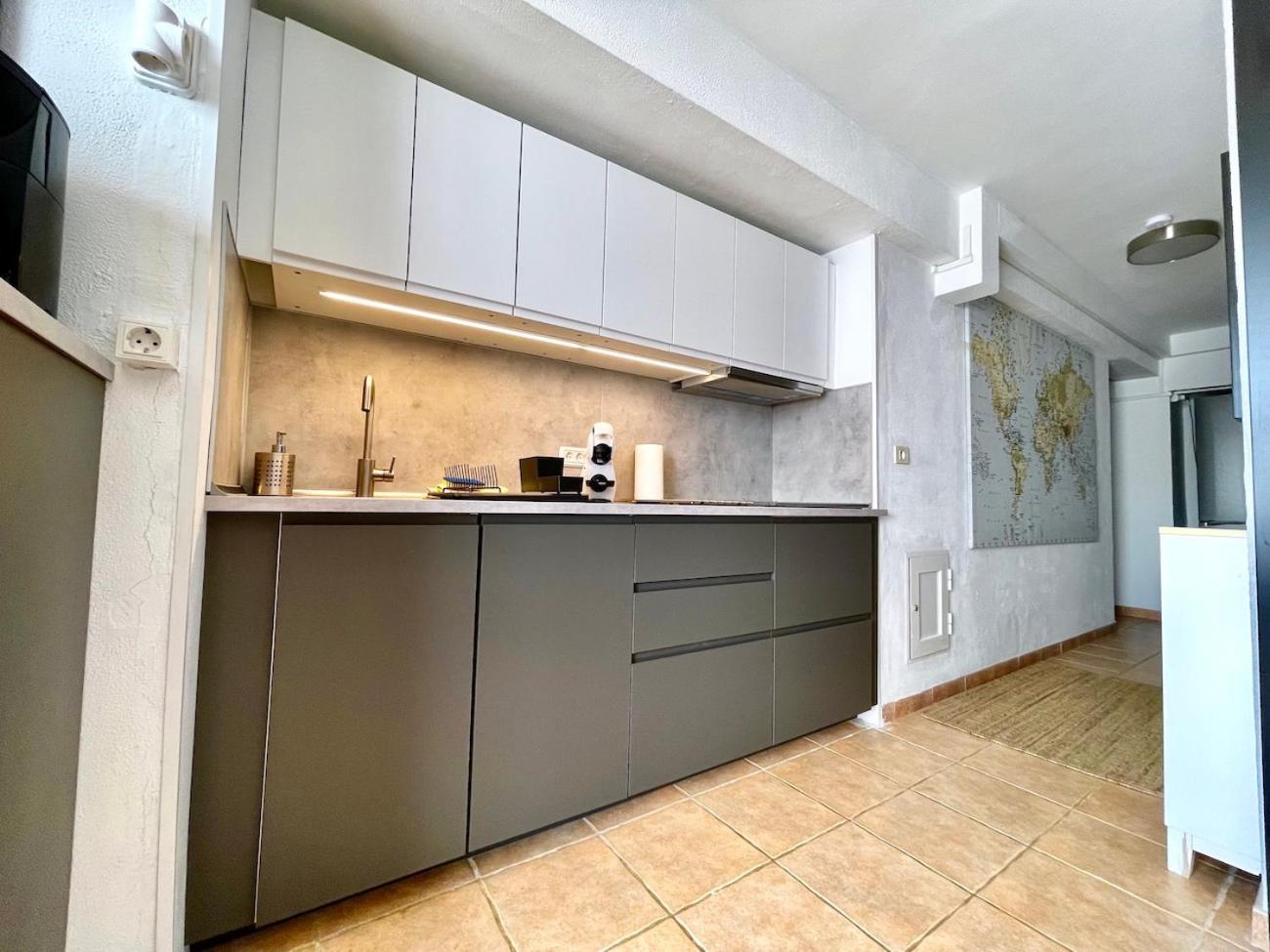 Beachfront Apartment With Ocean Views Los Cristianos  Exterior foto